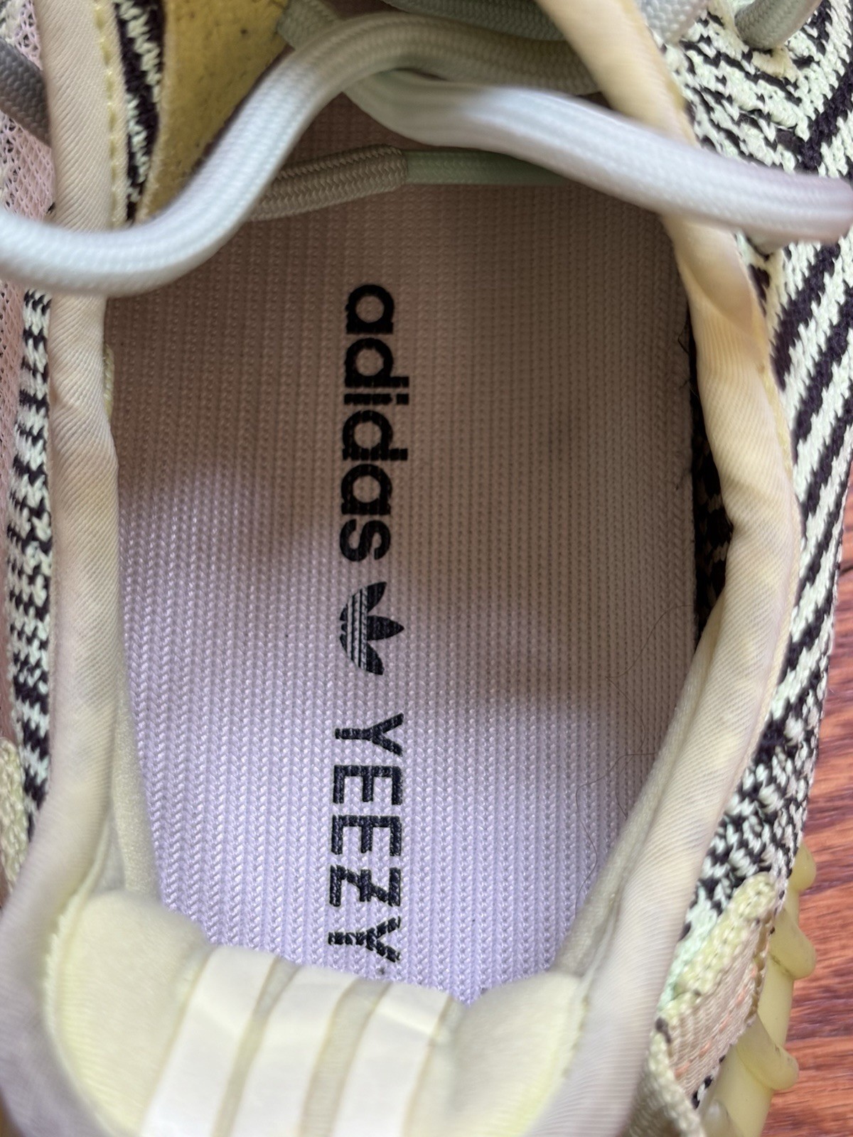 Size 9 – adidas Yeezy Boost 350 V2 Yeezreel Non-Reflective, Authentic