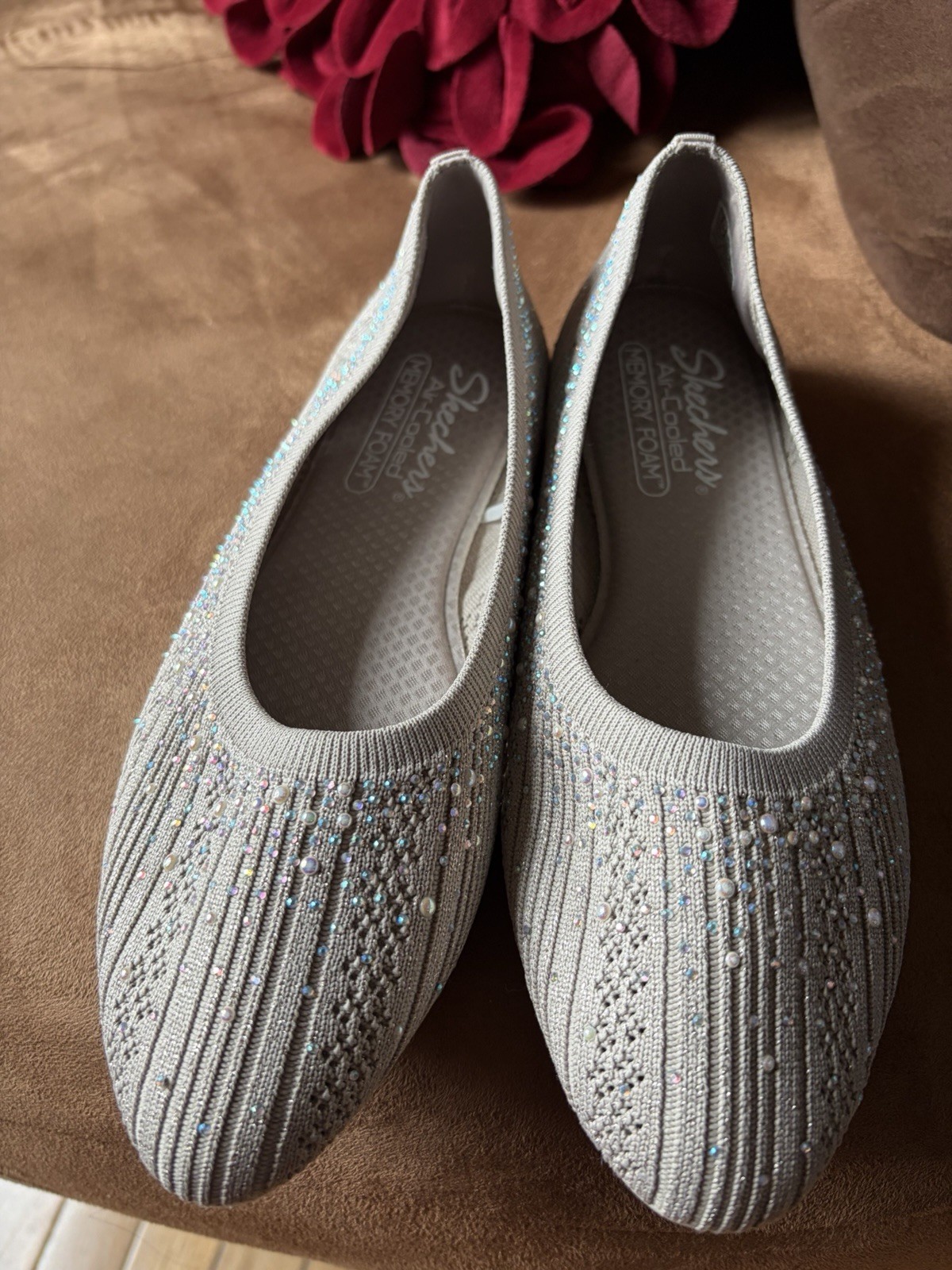 Skechers Air Cooled Memory Foam Shoes With Sequins Size 9.5