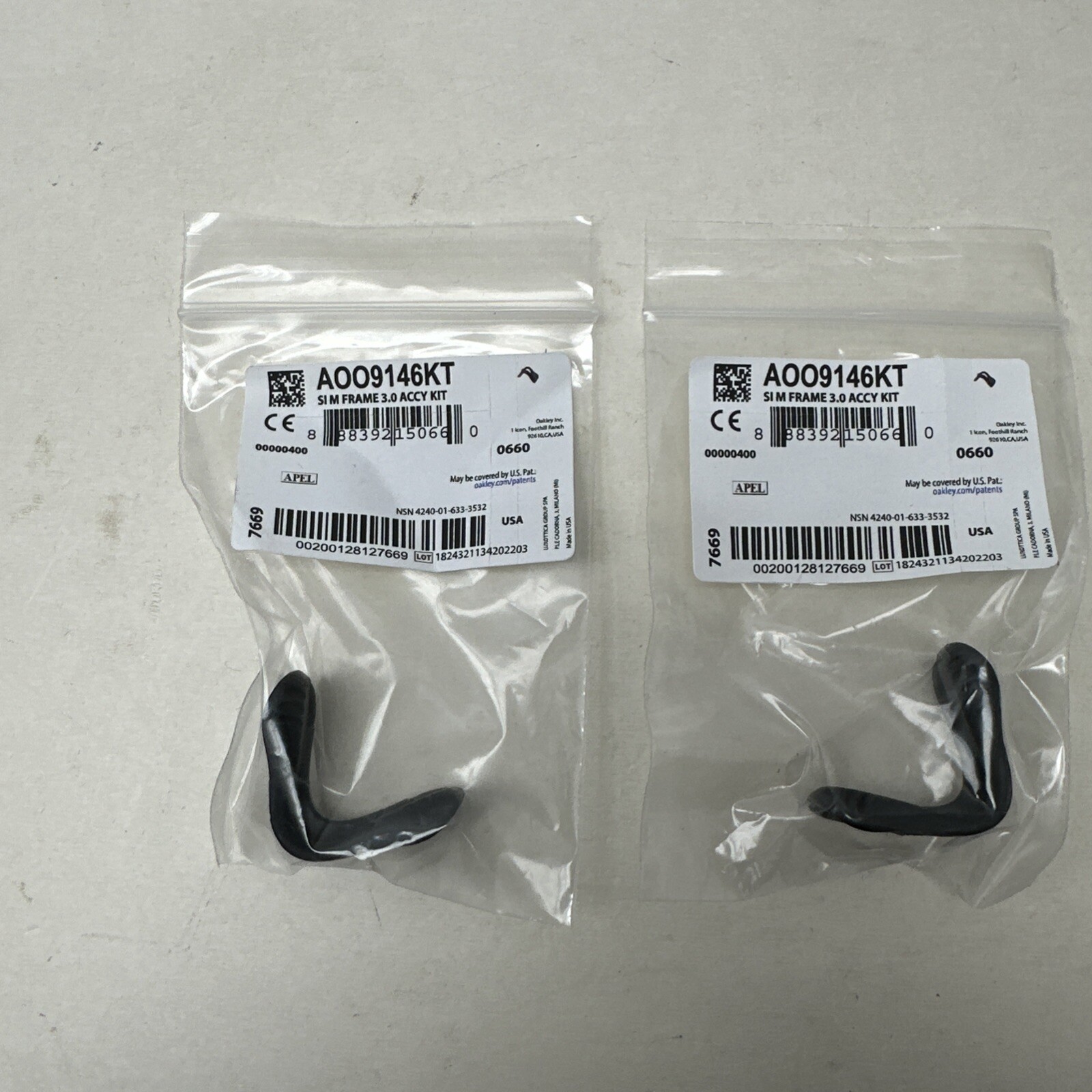 AUTHENTIC Oakley SI M Frame 3.0 Black Replacement Nose Pad Piece 2 Pack Set