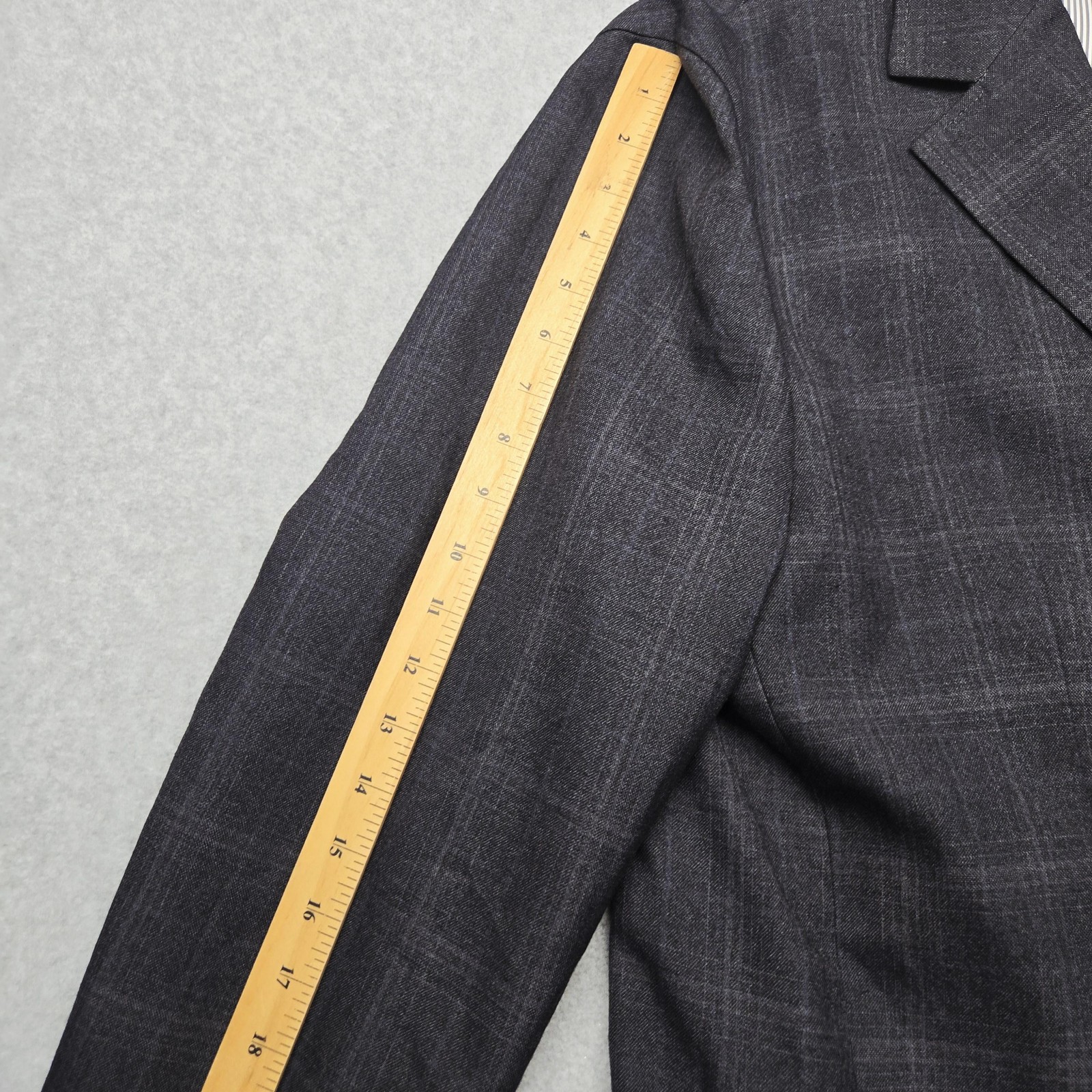 Cremieux Blazer Mens Large Dark Grey Check Plaid Off-Duty Jacket Wool Blend