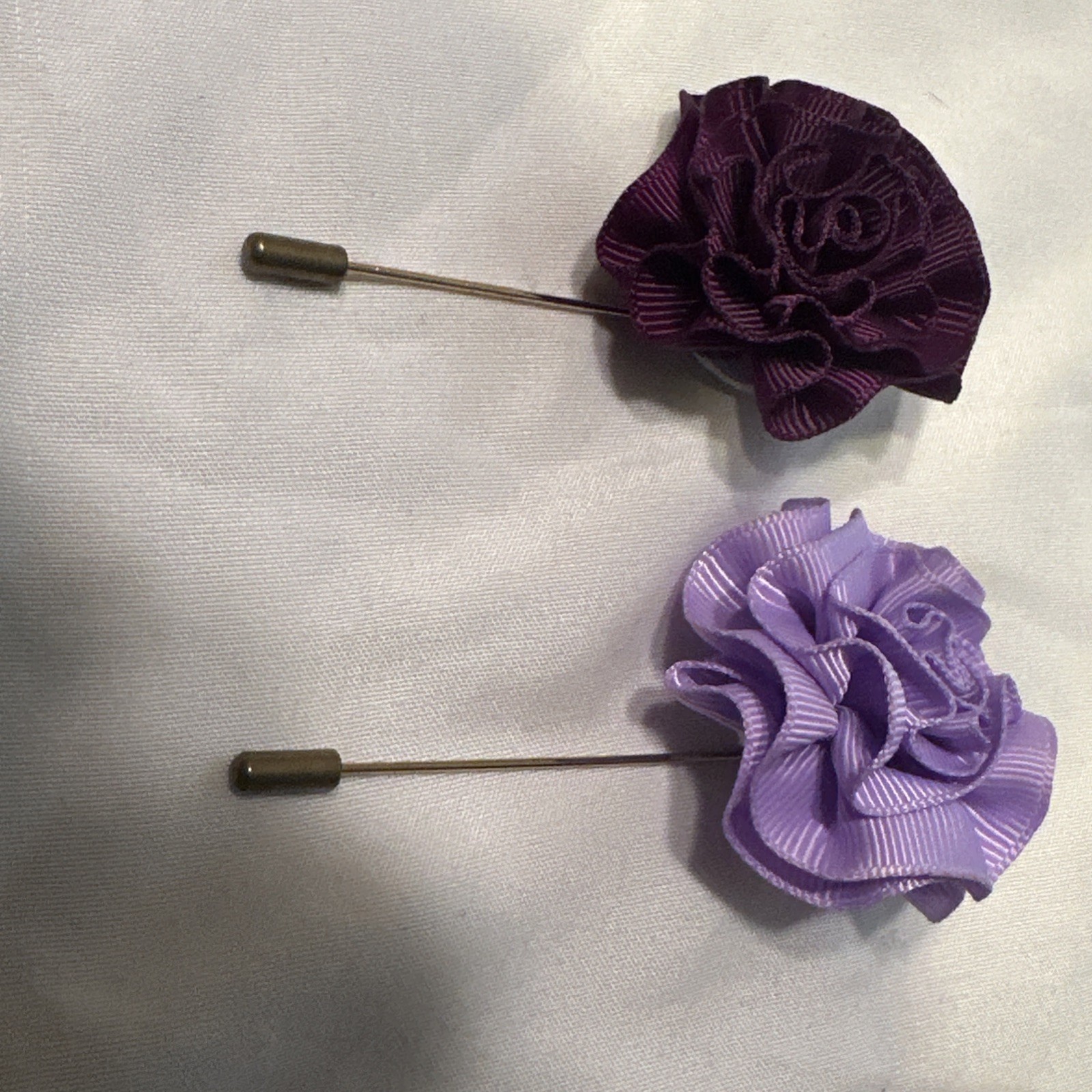 Jos A. Bank Men’s Flower Lapel Pin Set – 6 Assorted Colors – Lot As Shown