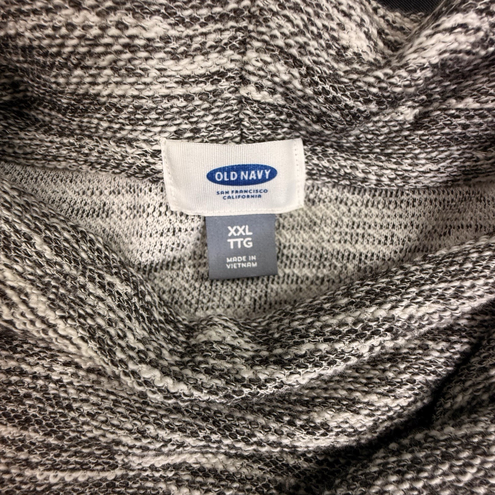 HEATHERED GRAY PULLOVER, SIZE XXL, CHEST 50 IN, LENGTH 27 *see flaws in pics