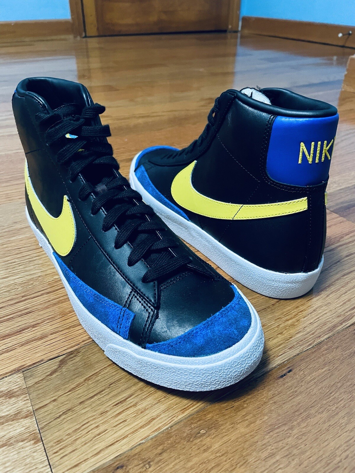 Nike Blazer ’77 Mid Peace, Love, and Basketball 2020, Size 9.5