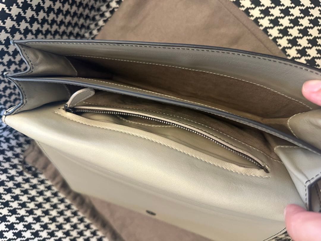 BOTTEGA VENETA Clutch Bag Pouch Leather Gray Unisex Brand New