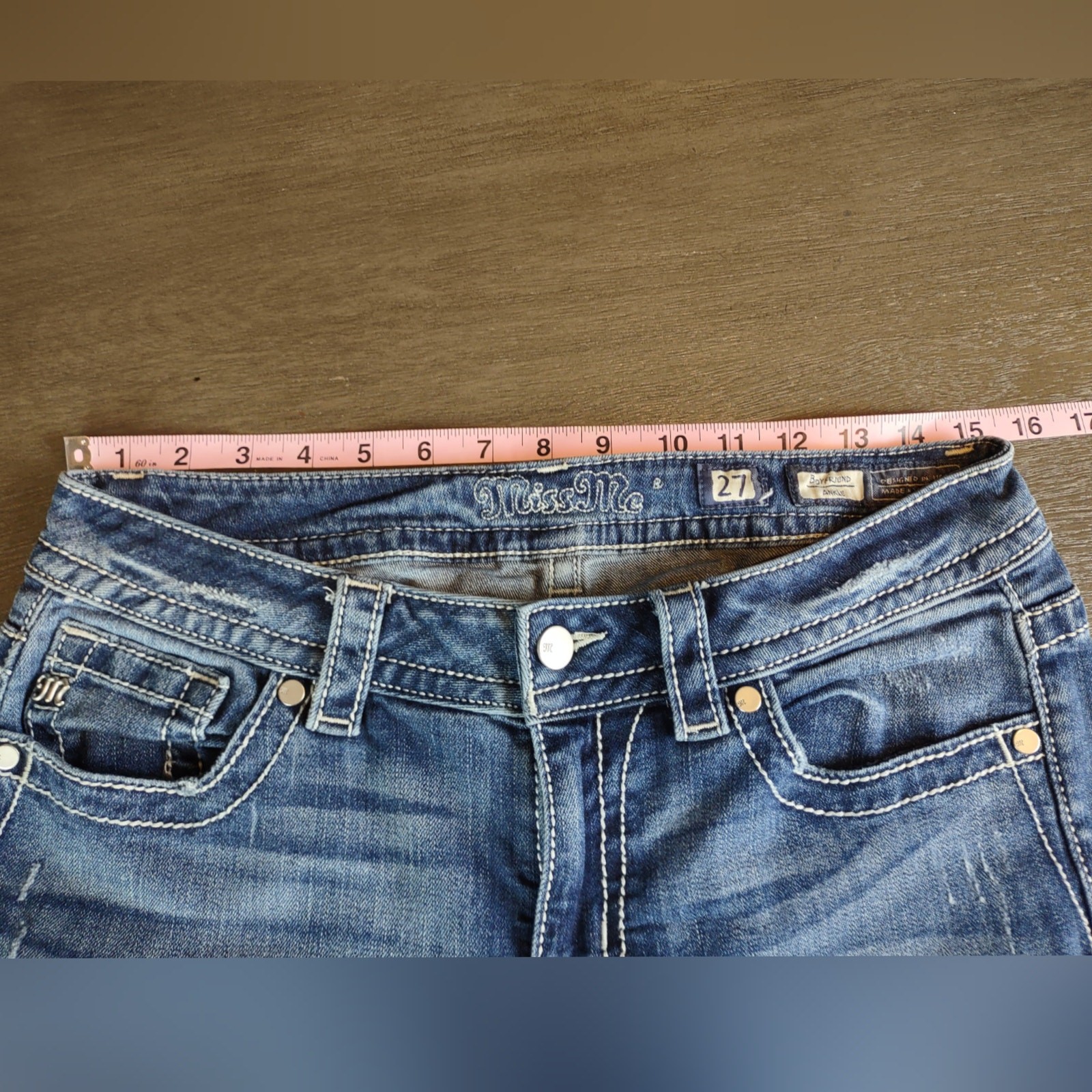 Miss Me Torn Contrast Destoyed Patch Boyfriend Ankle Jeans JB5151A329 Size 27