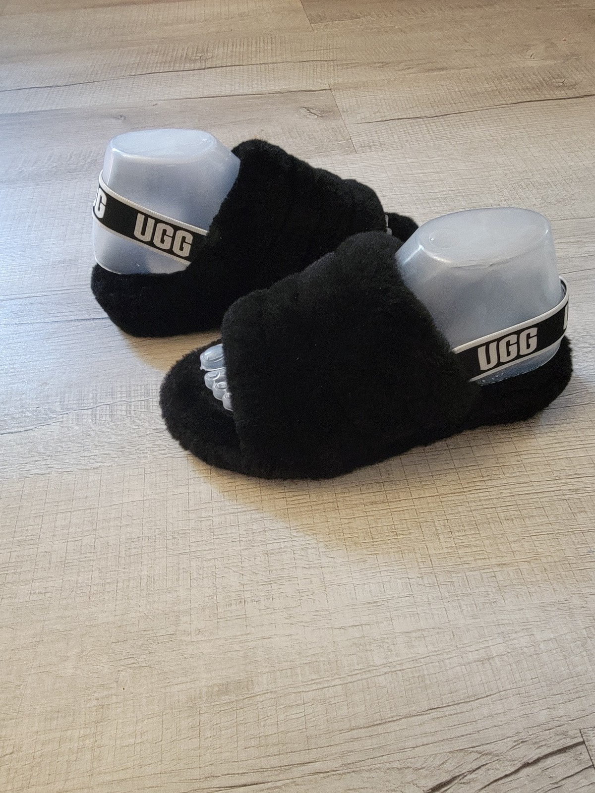 Women’s 7M UGG Fluff Yeah 1095119 Slingback Sandals Black Slipper Shearling Fur