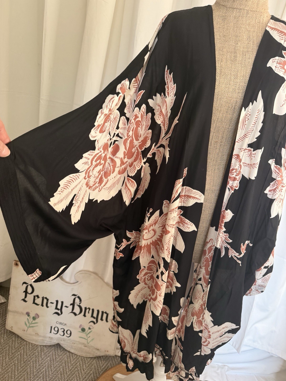 By Anthropologie Long Sleeve Duster Kimono Black+Pink Tropical Flower SZ 2X READ