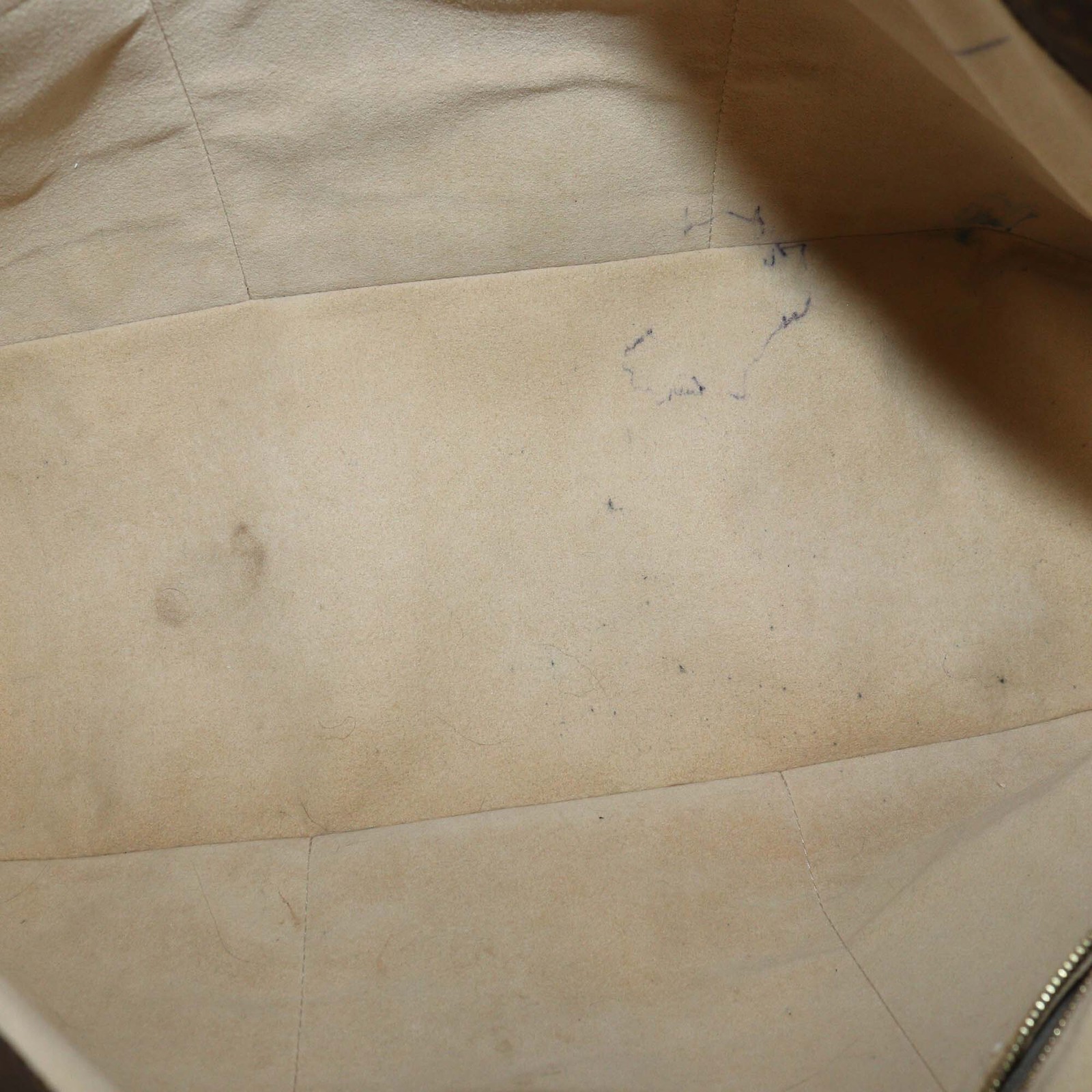Louis Vuitton Monogram Coated Canvas Artsy MM Bag