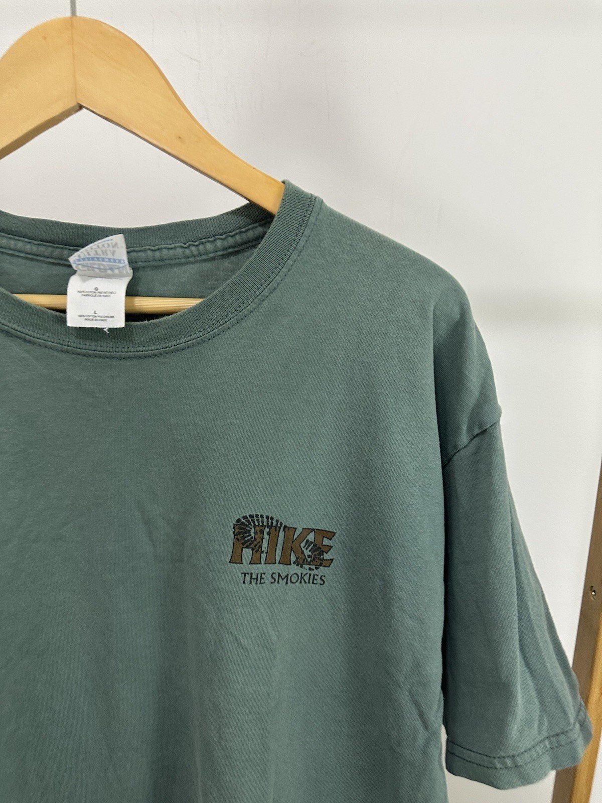 VTG Hiker Wisdom Guide Hiking Camping Outdoor Nature T-Shirt Size L