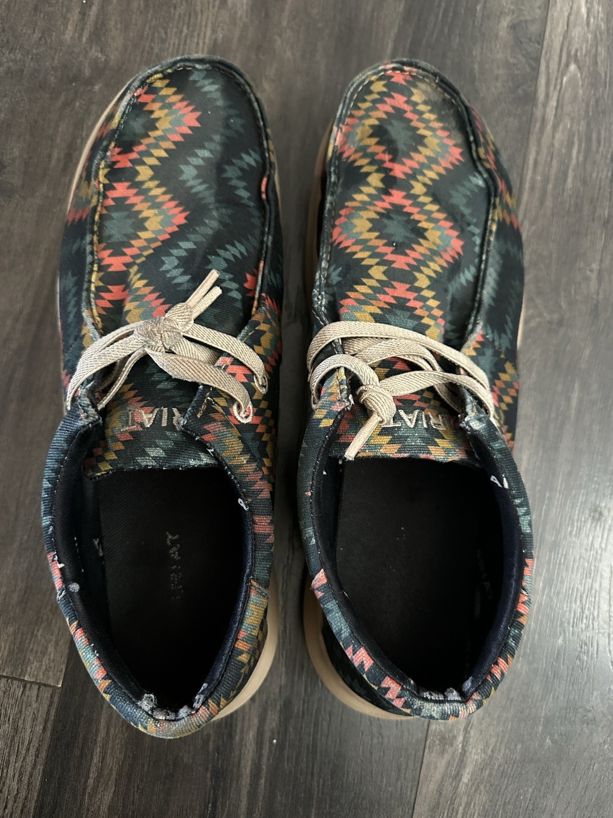 Size 12D Ariat Men’s Hilo Stretch Blue Aztec Pattern