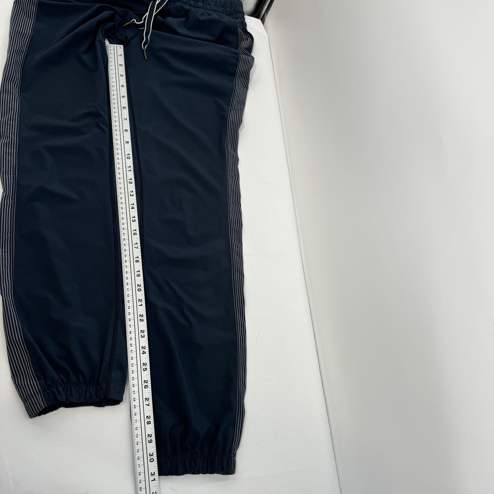 LULULEMON Lightweight Swift Fabric Side Stripes Jogger Pants Size 6