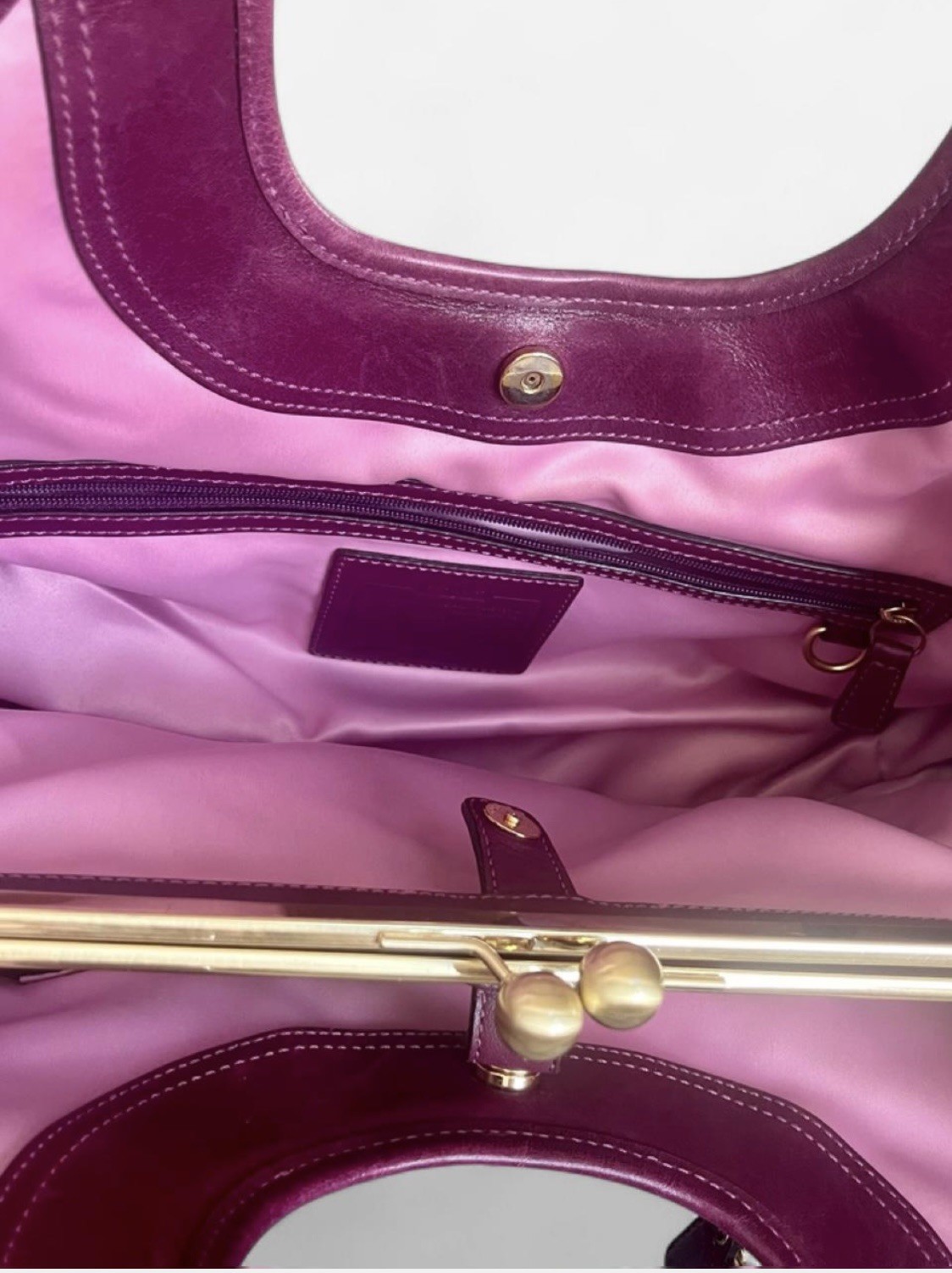 Vintage COACH Ergo Pleated Kisslock Magenta Leather Bag Authentic