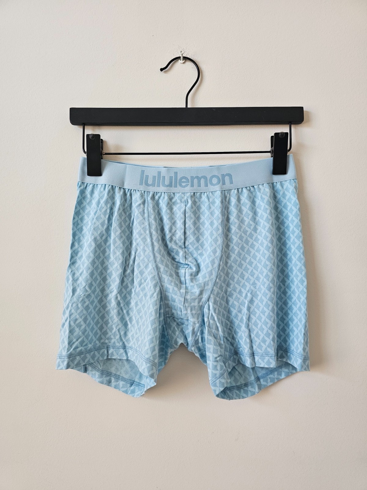 NIB LULULEMON Blue Grey Navy Ivory Always In Motion Boxer Brief 5″ Medium 5-Pack