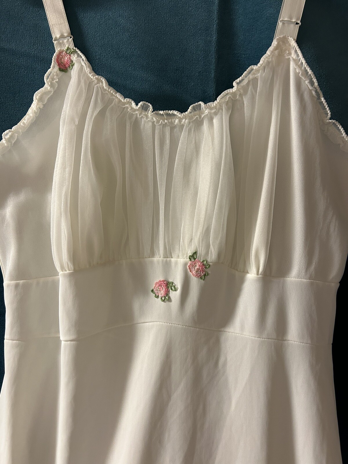 1950’s Nightgown Chiffon Ribbon Ruffle Vintage Creamy White