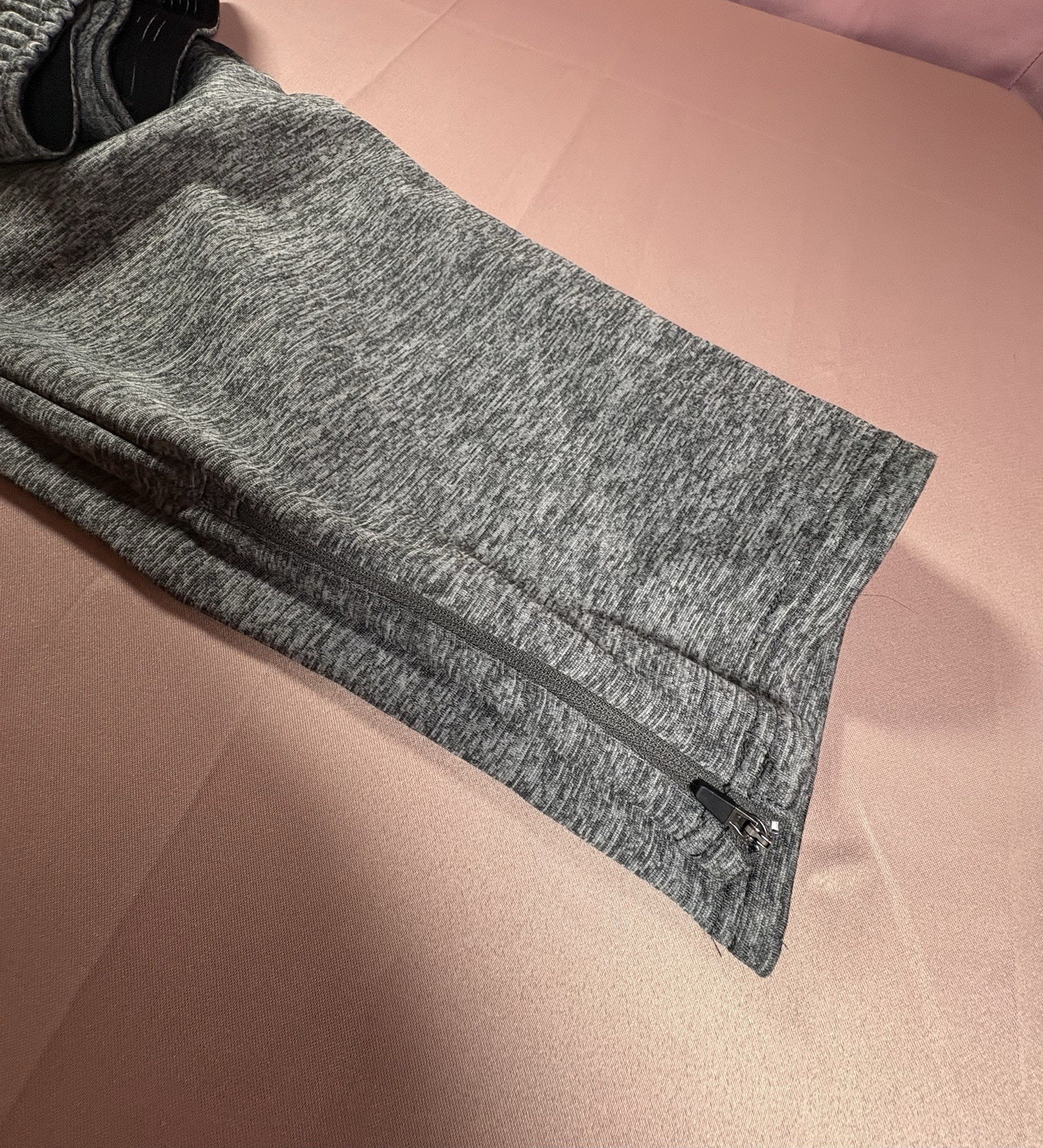 Heathered Gray Men’s Tech Fleece Sweatpants Size L Regular w/ Pockets