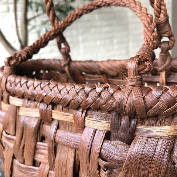 Authentic Wild Basketry Knitted in Japan Precious Wild Grape Vines 8.6″ x 5.9″