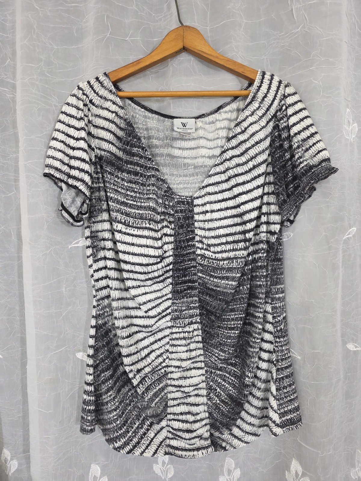 Black Print Womens Pullover Blouse By Worthington Stretch Size L