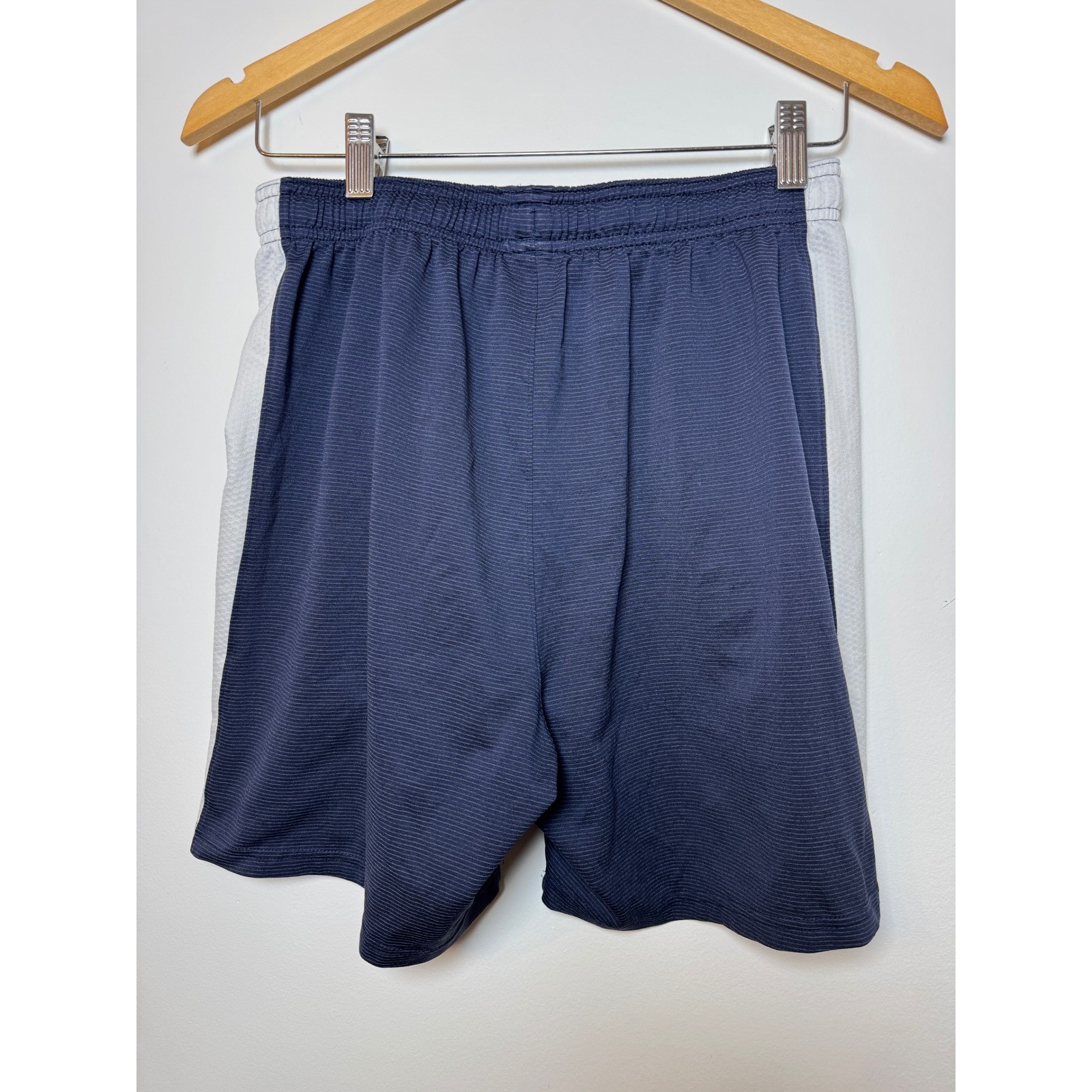 Under Armour HeatGear Mens Navy Blue Athletic Training Shorts Fitted Medium