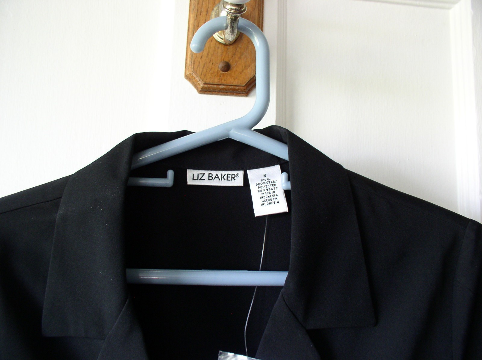 Liz Baker Blouse Black Polyester Two Button Cuff Closure Relaxed Fit NEW