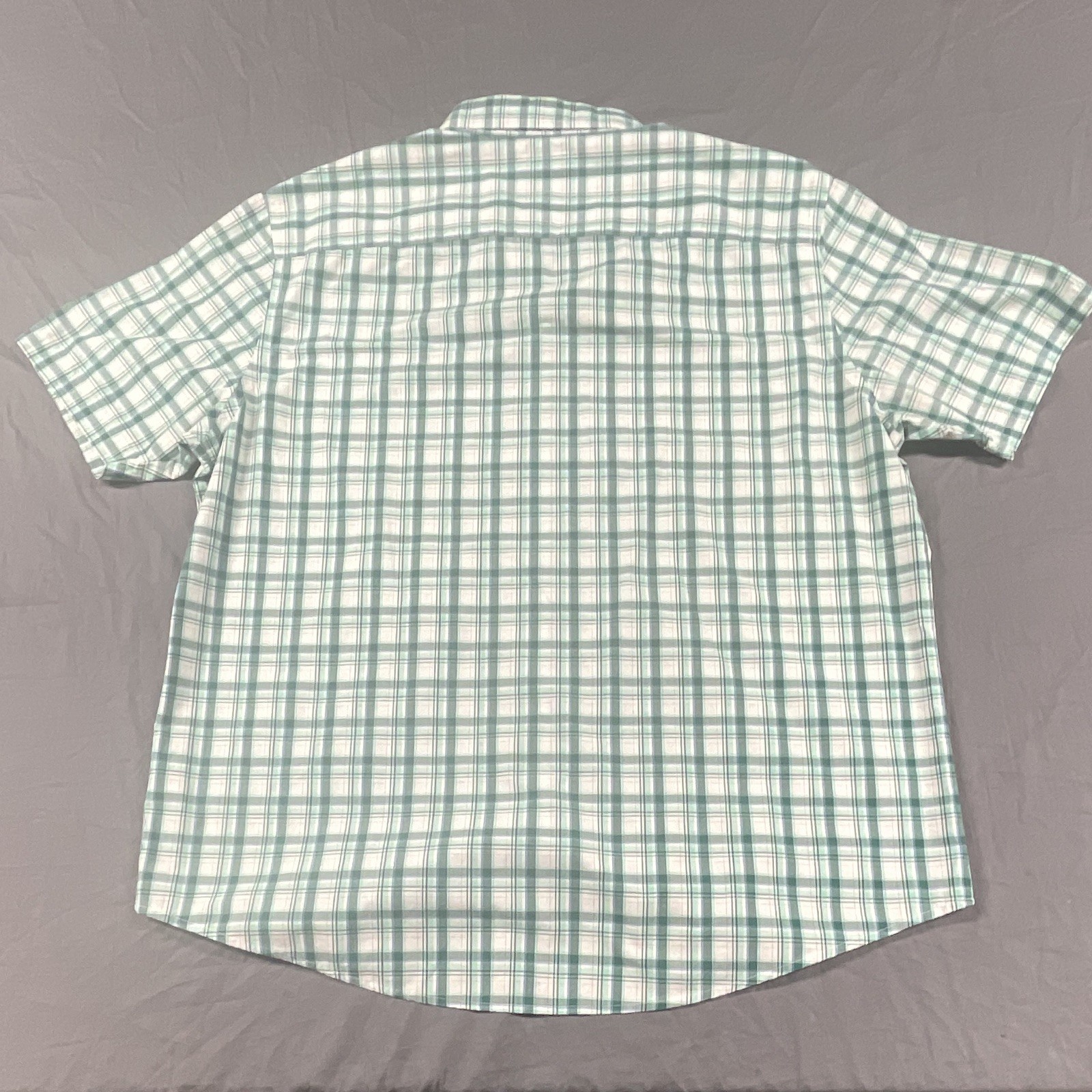 Croft & Barrow Easy Care Men’s XL Green/White Plaid Short Sleeve Button-Up