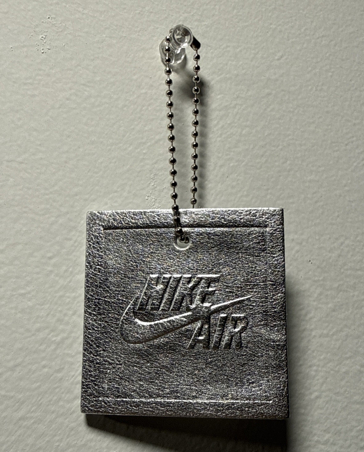 NIKE AIR JORDAN 1 Silver OG JUMPMAN KEYCHAIN HANG TAG Leather