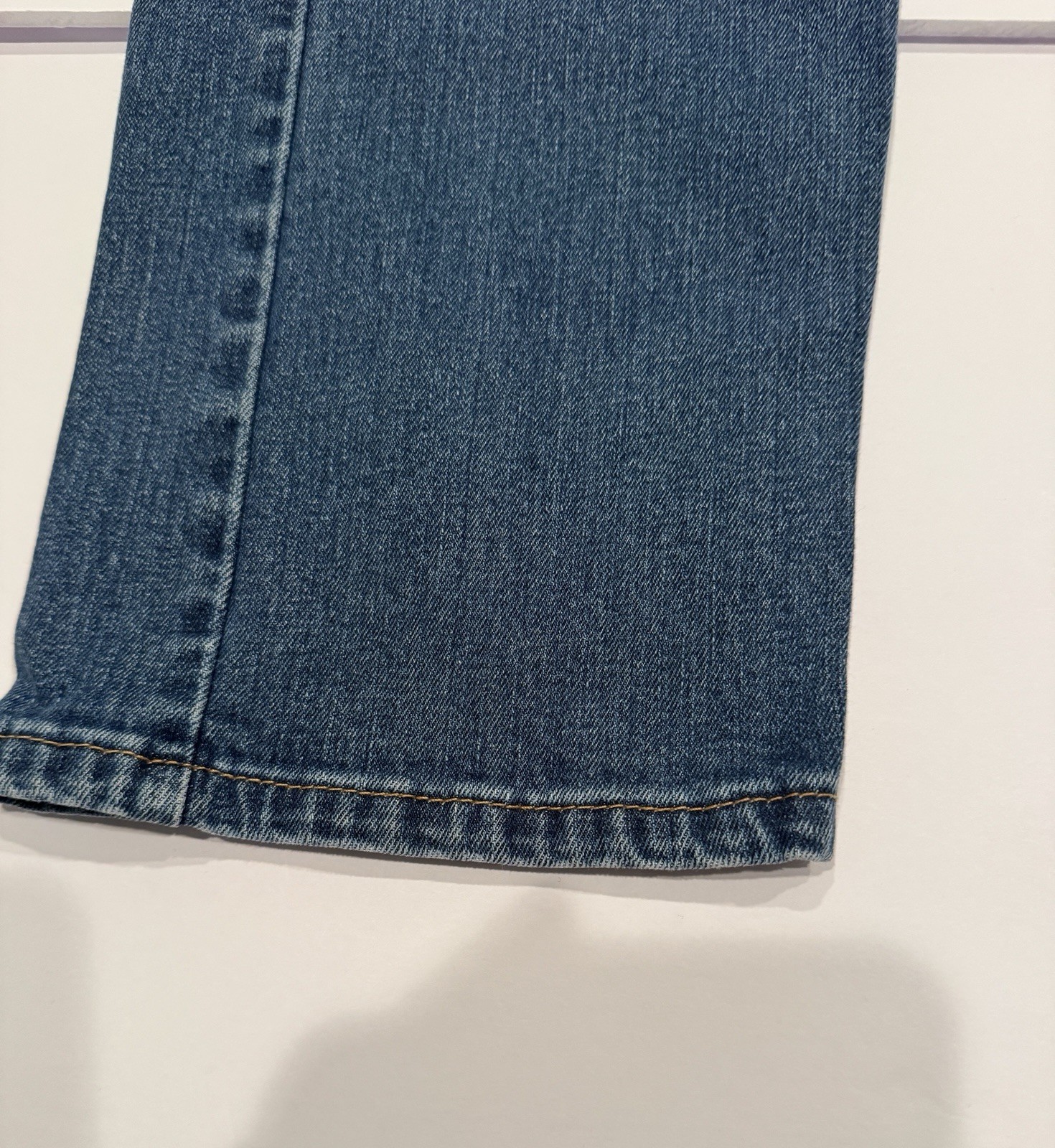 Levi’s 505 Regular Fit Straight Leg Jeans Mens Medium Wash Blue Denim Cotton