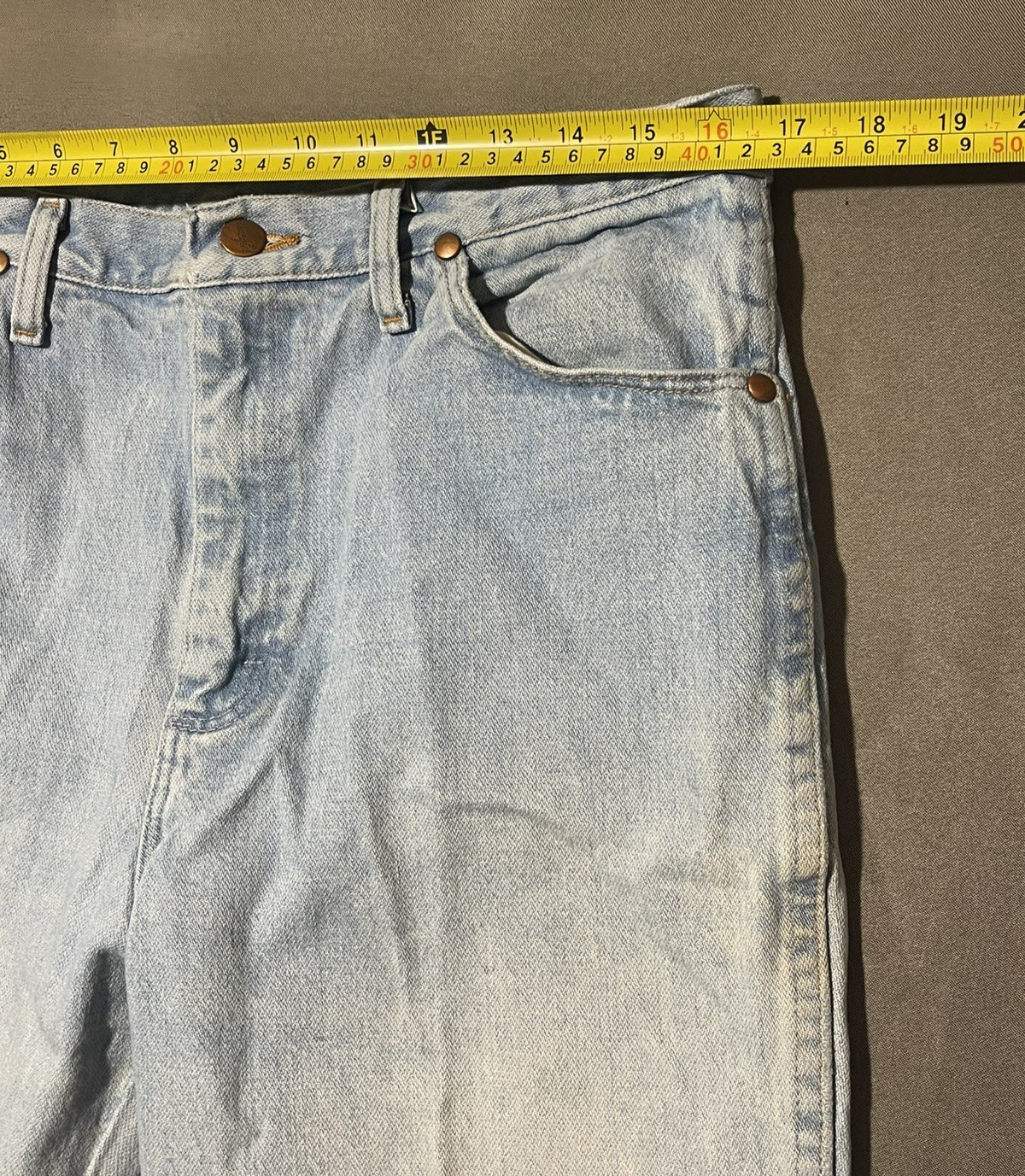 Wrangler 936GBH Cowboy Cut Jeans Mens 34×32 Blue Light Wash Slim Tapered Denim