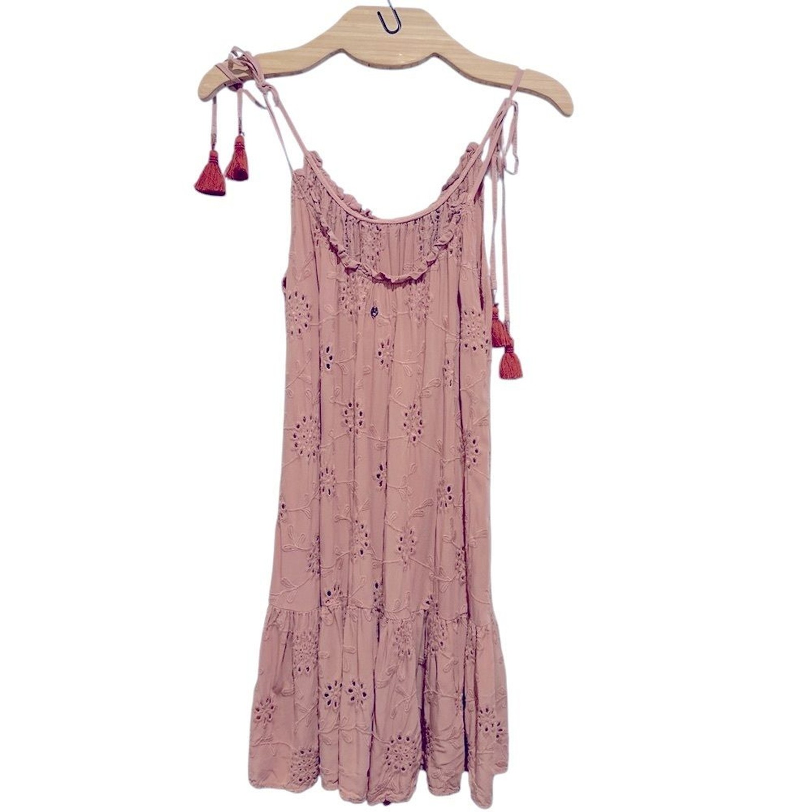 MAAJI REVOLVE MAGNOLIA BOHO EYELET CHAMPAGNE BEACH COASTAL DRESS TASSELS M