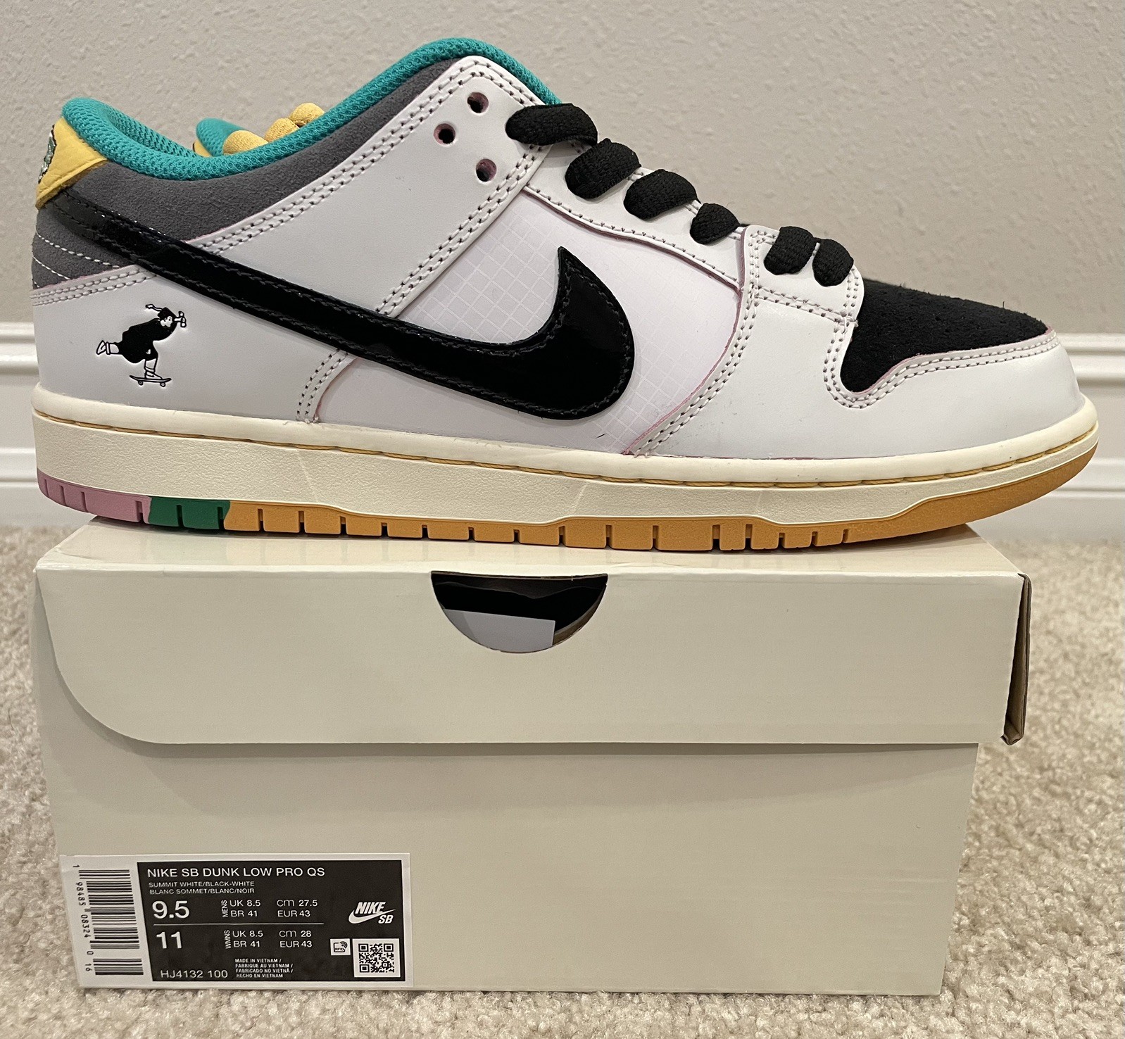 Nike SB Dunk Low Pro QS CSEF Size 9.5 HJ4132-100 Summit White Black New In Box