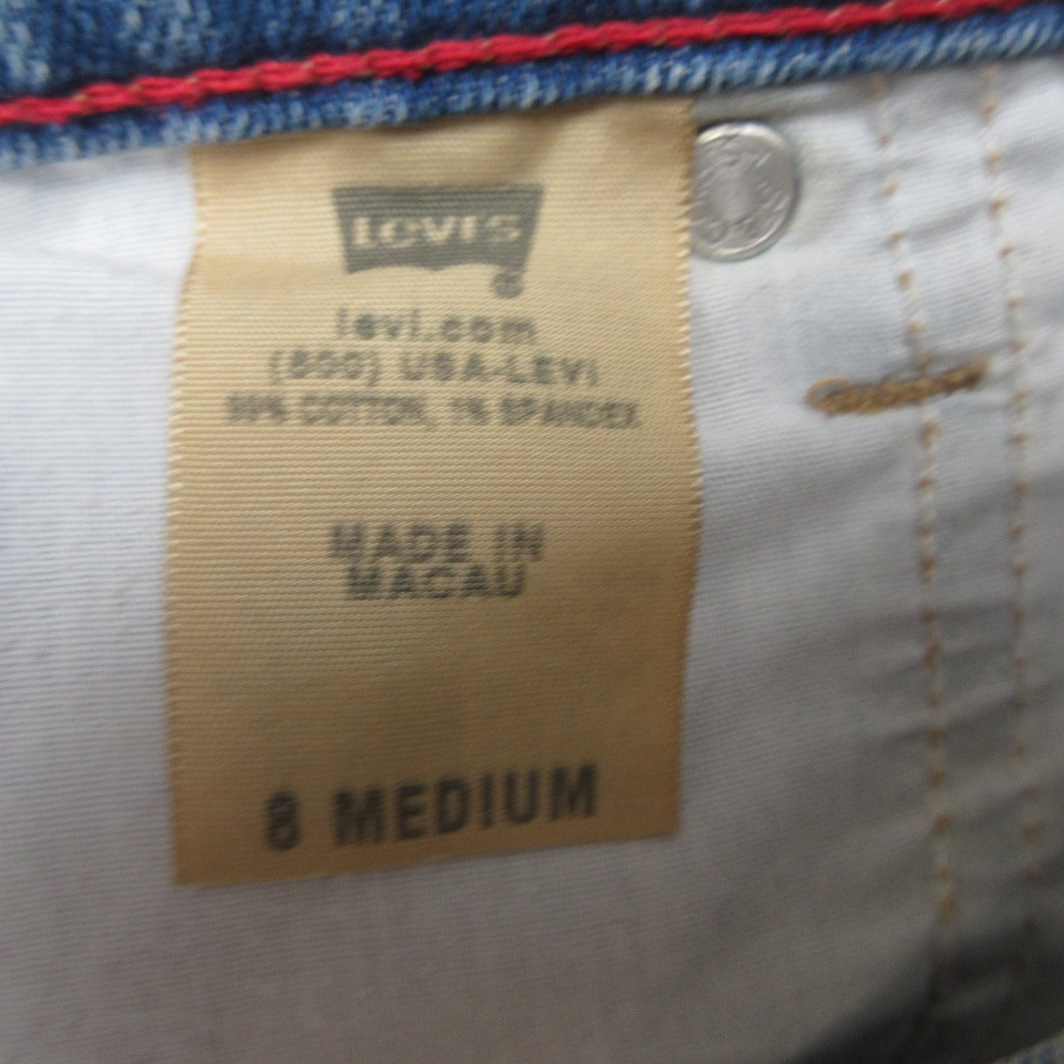 Levi’s 550 Jeans Women’s Size 8 Medium Light Wash Relaxed Tapered Stretch