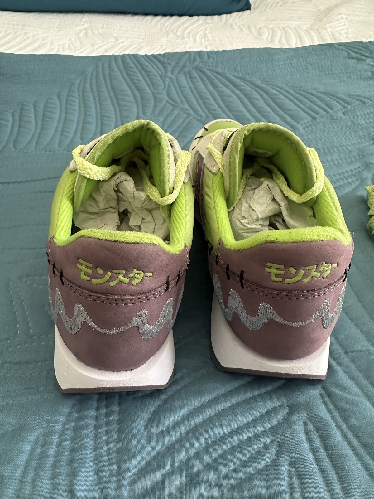 Saucony Super7 Universal Monsters Bride of Frankenstein Sneaker Shoe 4.5 US