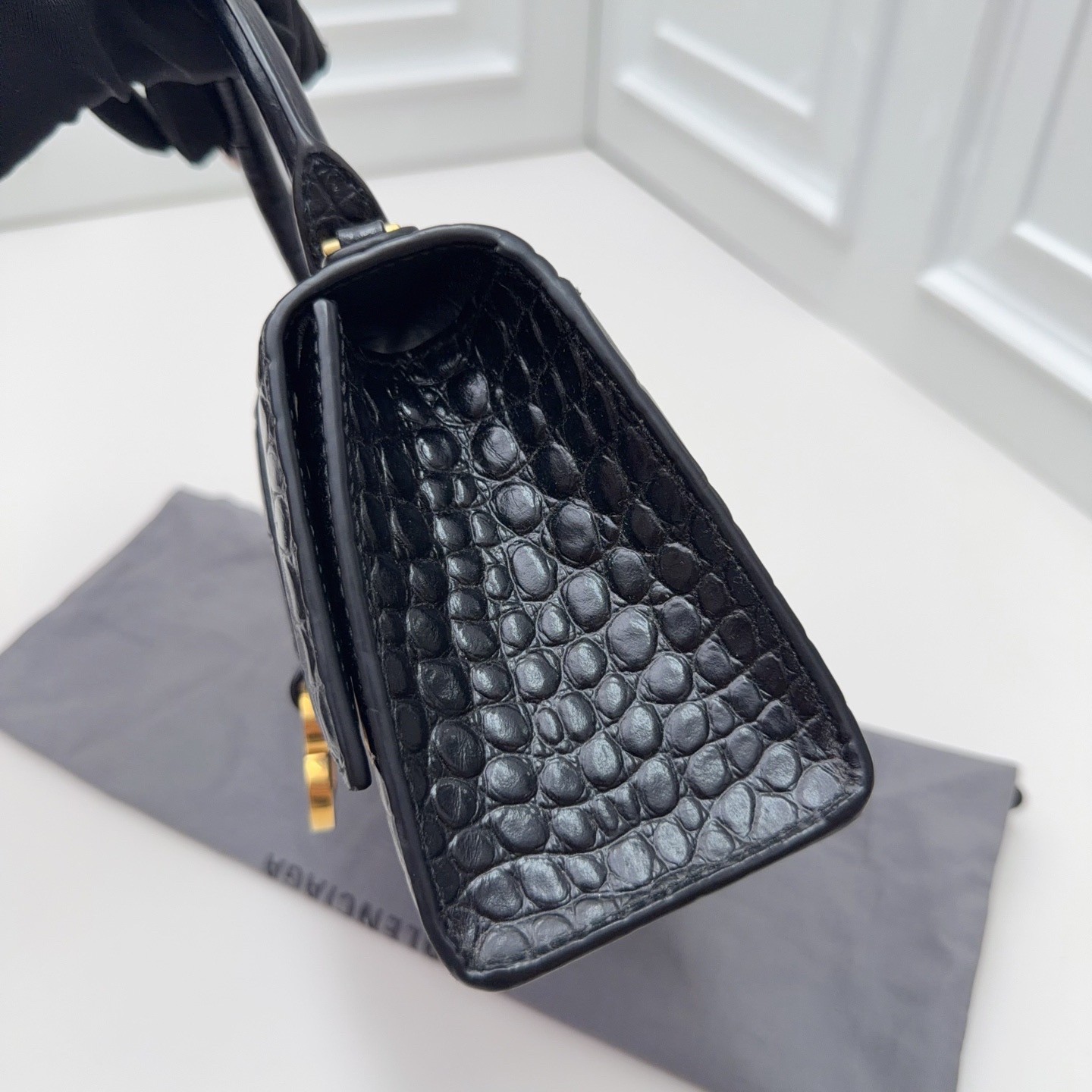 Balenciaga Pre-Owned Authentic Luxury Handbag 18.8*11.8*7.5 