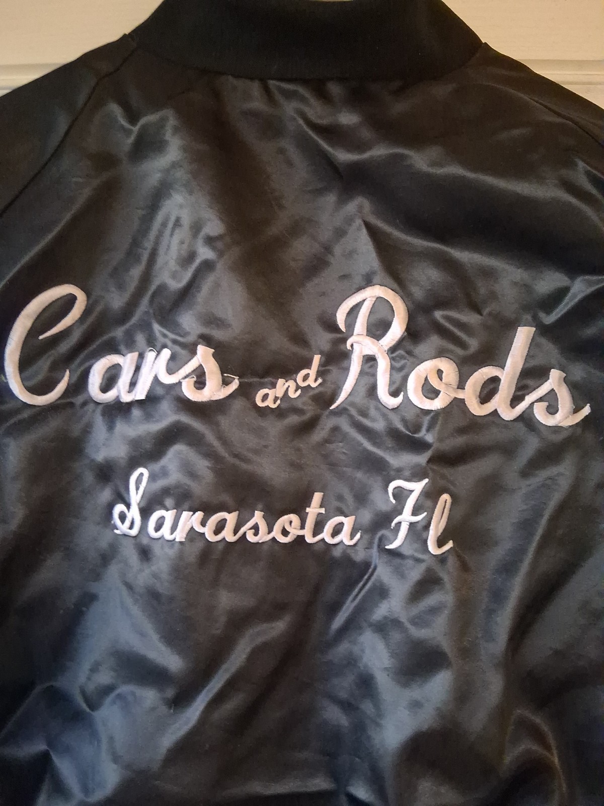 Vintage 1970s Aristo Jac CARS & RODS Shop Sara. FL Satin Jacket EMB “Willie” XL