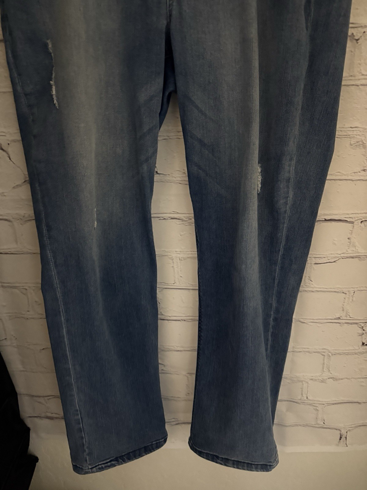 Wit & Wisdom Blue Straight Leg Blue Jeans Comfort Waistband EUC Women’s 16 x 30