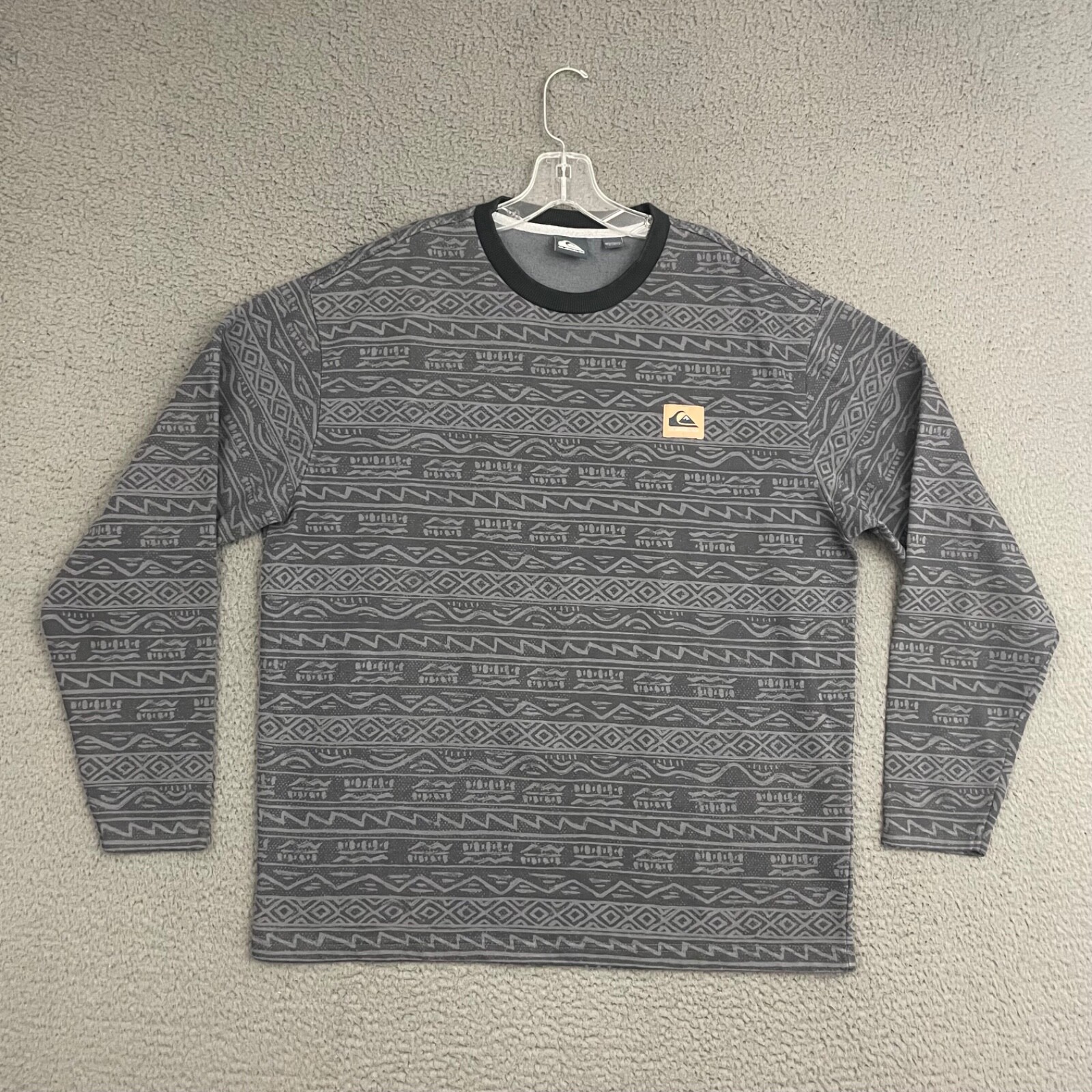 Quiksilver Sweatshirt Mens Large Gray Tribal All Over Print Surfer Outdoor Beach