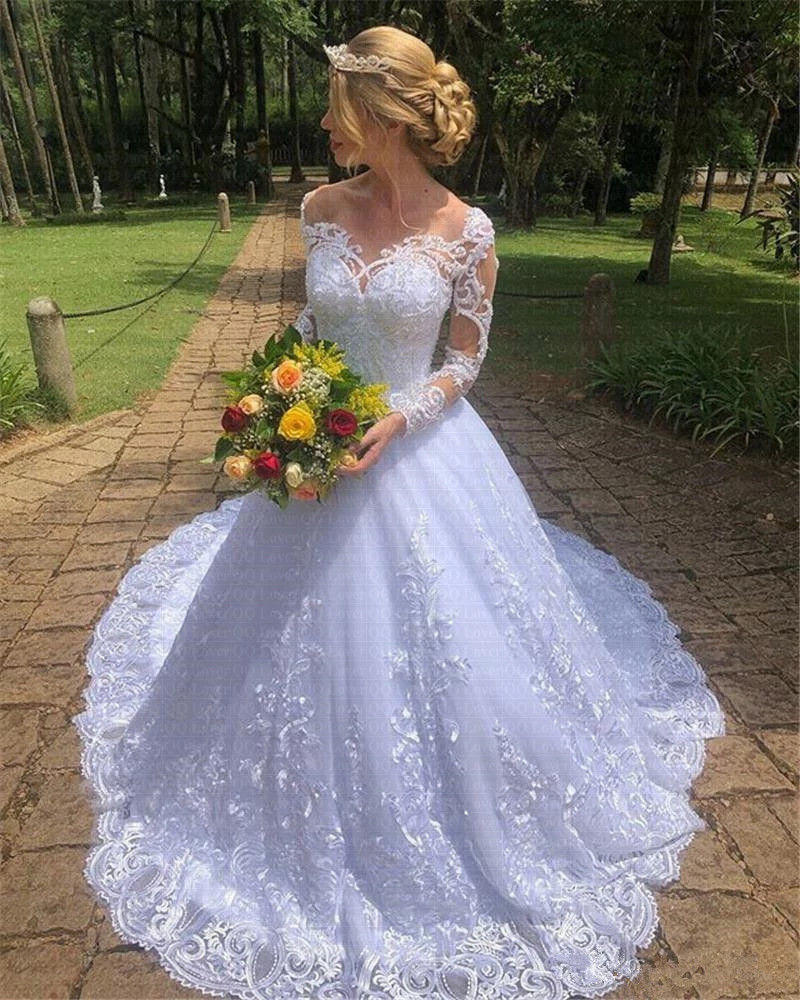 Off Shoulder Wedding Dresses Long Sleeve Vintage Bridal Gown Cathedral Train