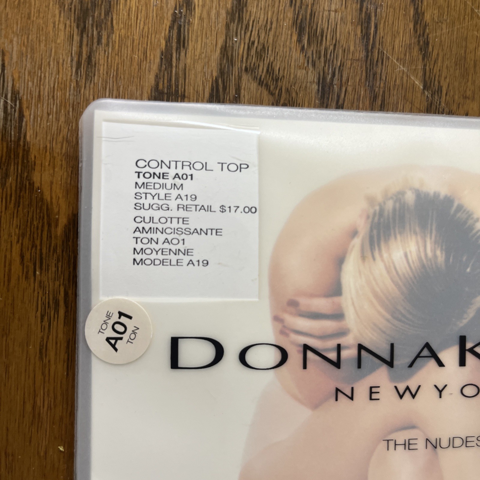 Donna Karan Hosiery 1 Pair The Nudes Control Top Panty A01 Medium 7 Den #A19 NIP