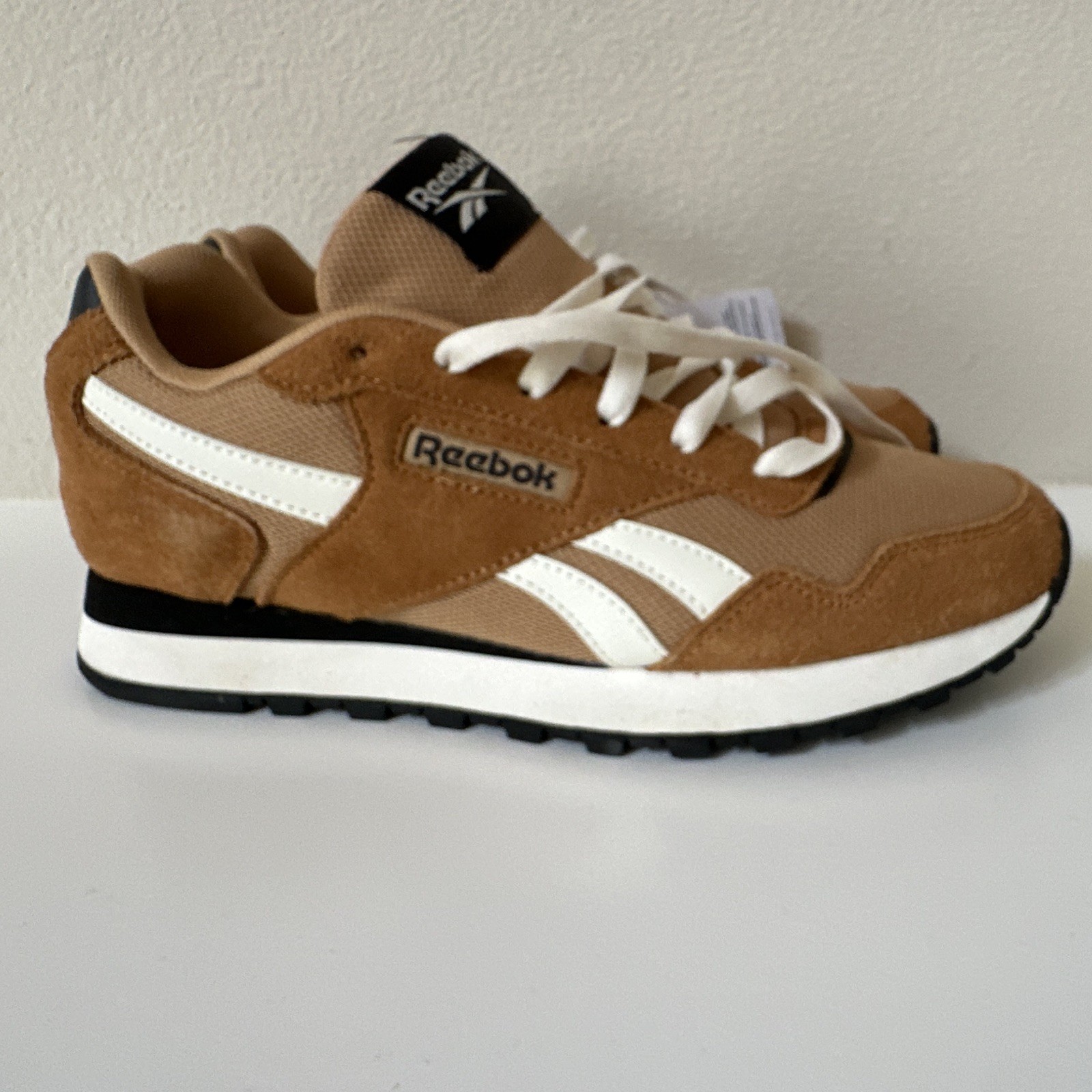 Reebok Glide Low Top Lace-Up Athletic Sneaker Brown/White/Black Rubber Sole