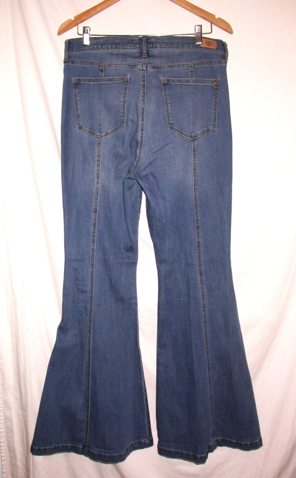 Sophia Vergara Womens Melisa Mega Flare Jeans Size 12 High Rise Dark Wash