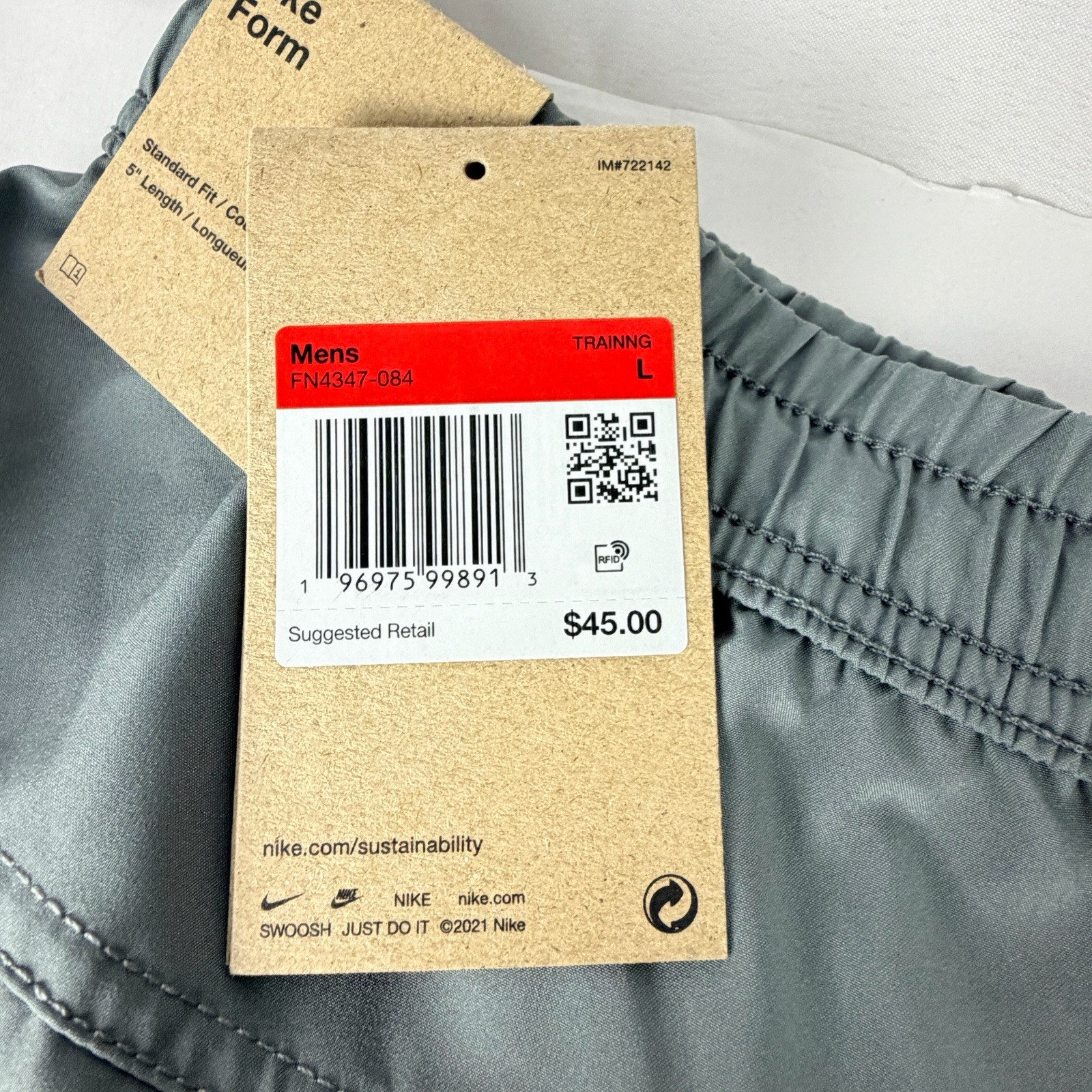 Nike Form Dri-Fit Unlined Versatile Shorts 5″ Men’s Size L Grey FN4347-084 NWT
