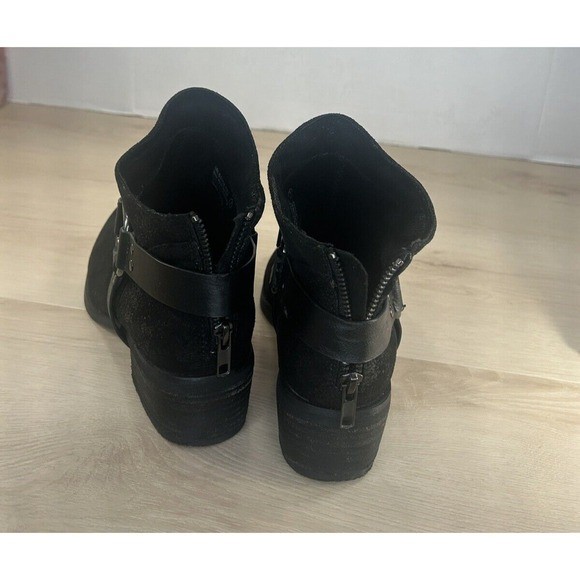 Black Textured Moto Ankle Boots Size 7 Harness Buckle Studded Back Zip Festival