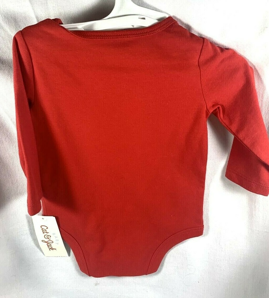NEW CAT & JACK CHRISTMAS HOLIDAY RED SANTA BABY OUTFIT 3 – 6 MONTHS