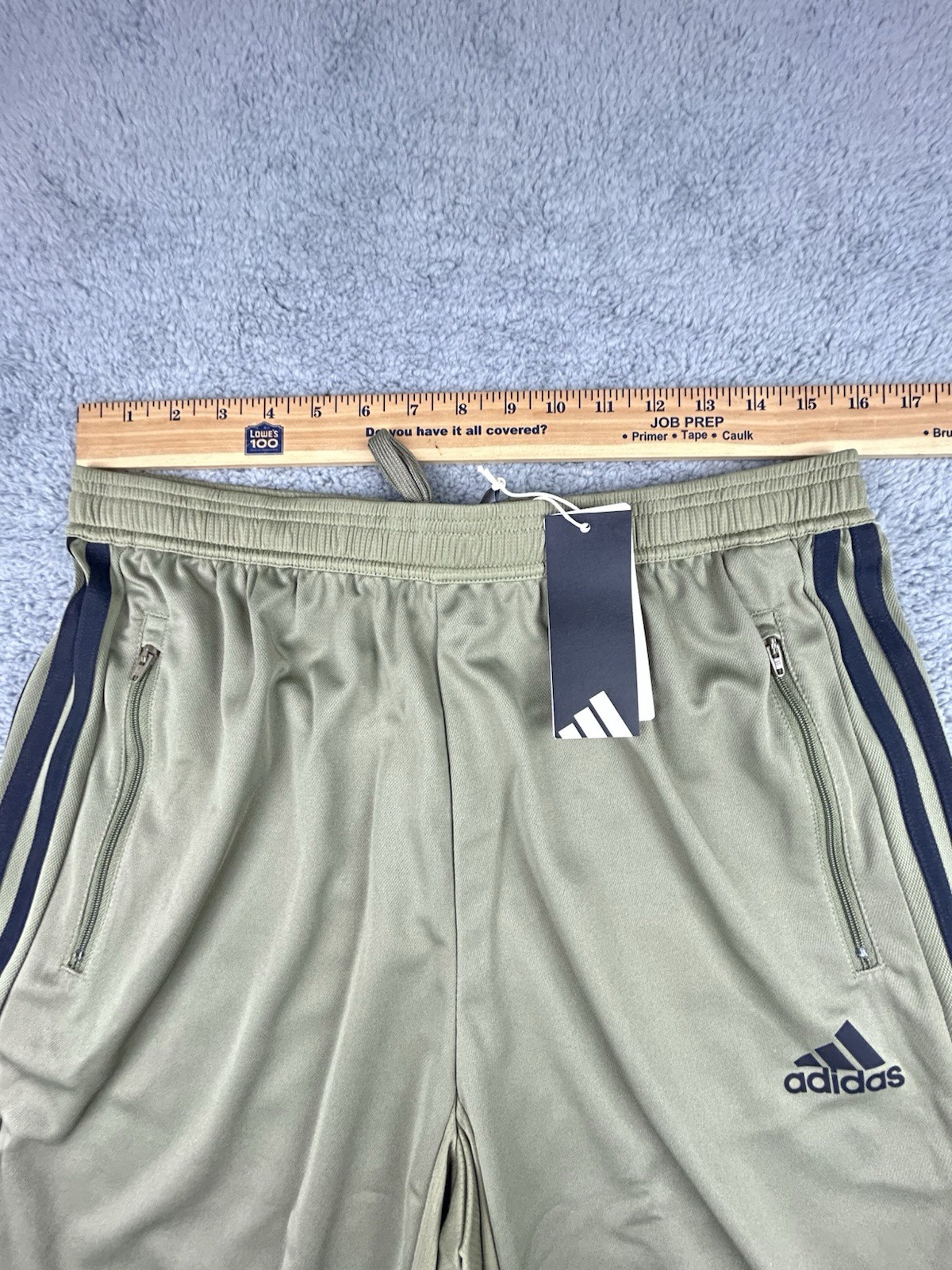 adidas Designed 2 Move 3-Stripes Orbit Green Black Zip Pocket Shorts H55312