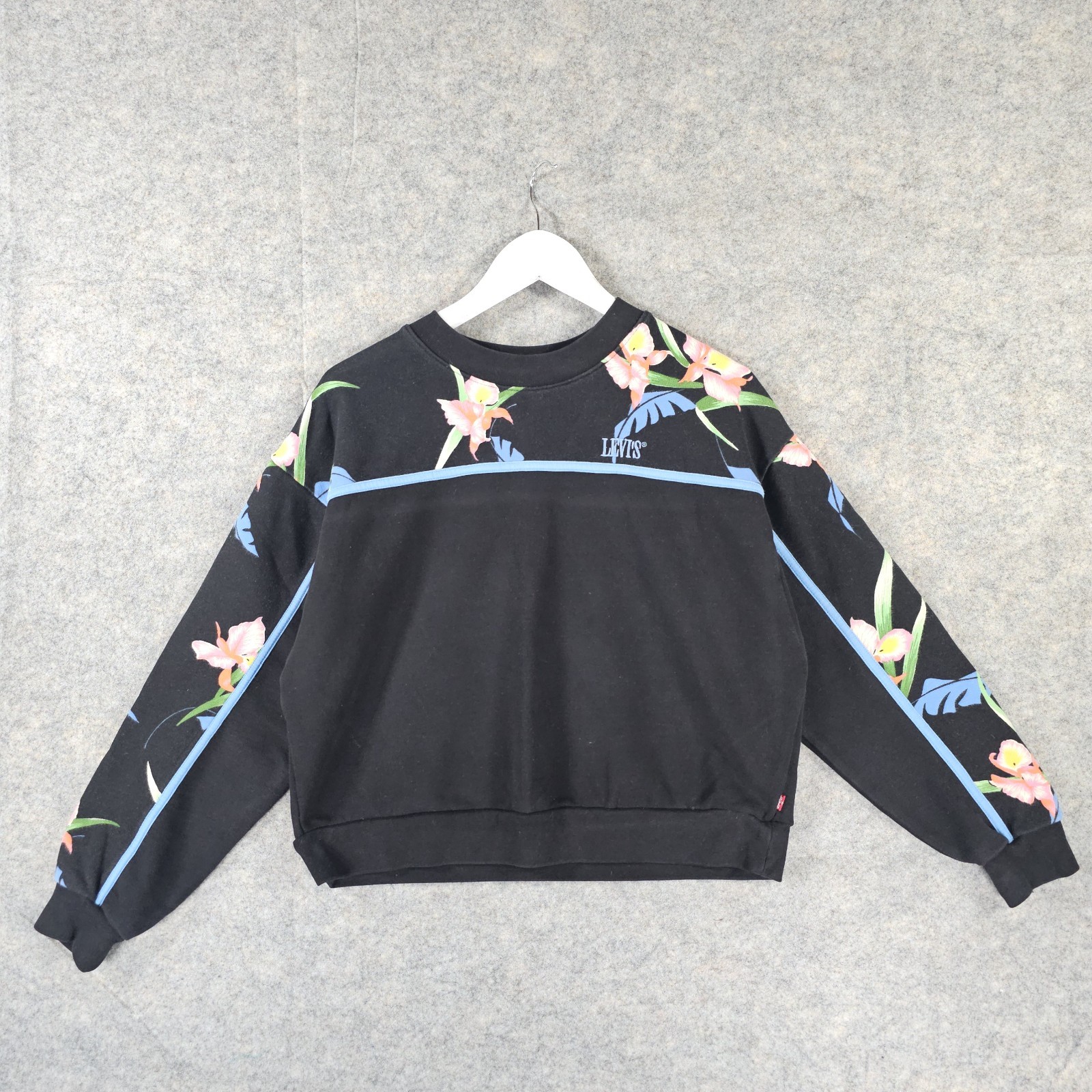 Levi’s Women’s Sweatshirt XS Black Floral Cropped Jumper Tropical Graphic Oversi