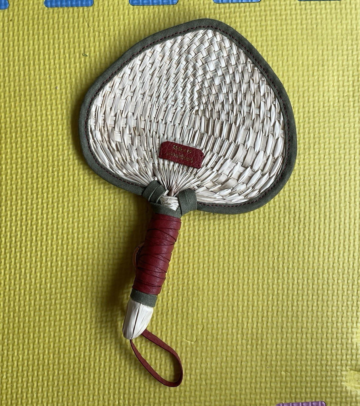 🪭Songmont Heart-Shaped Woven Fan Luxury Bag Charm – Olive & Red Leather