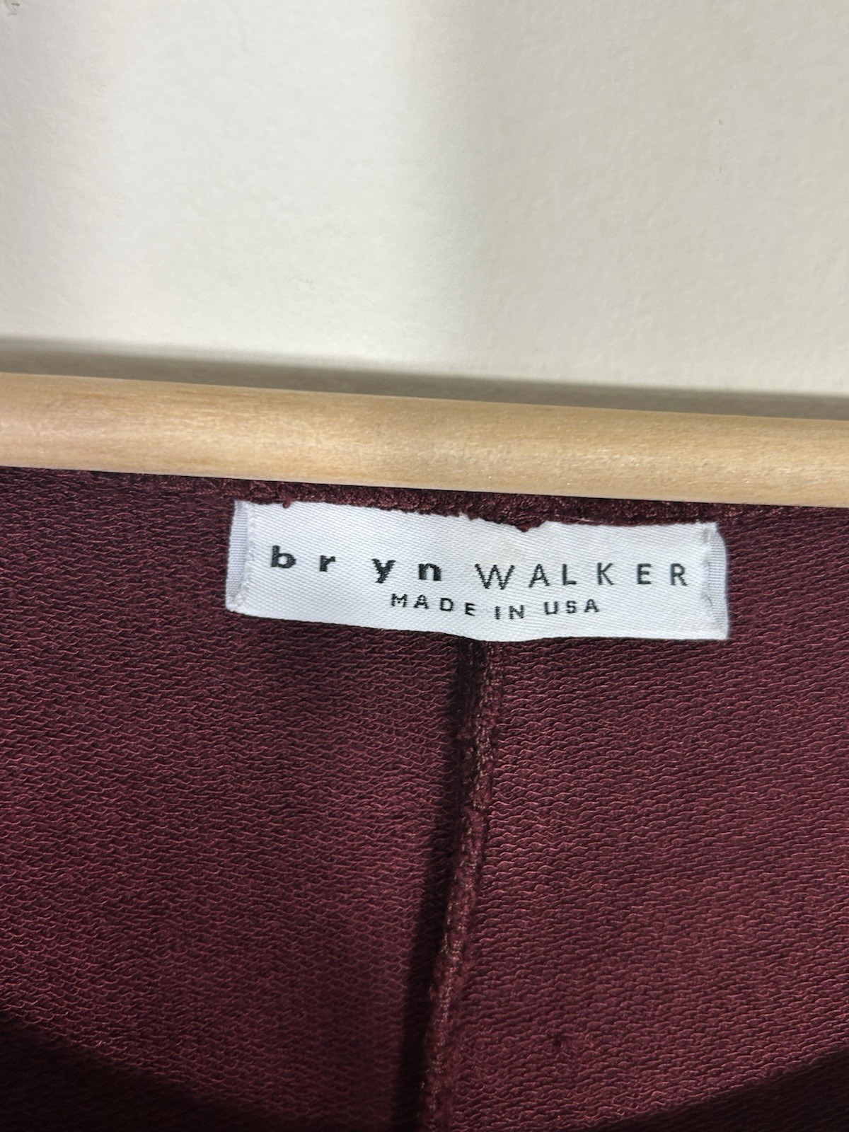 Bryn Walker Womens Tunic Top M Burgundy Rayon Spandex Lagenlook Minimalist Artsy