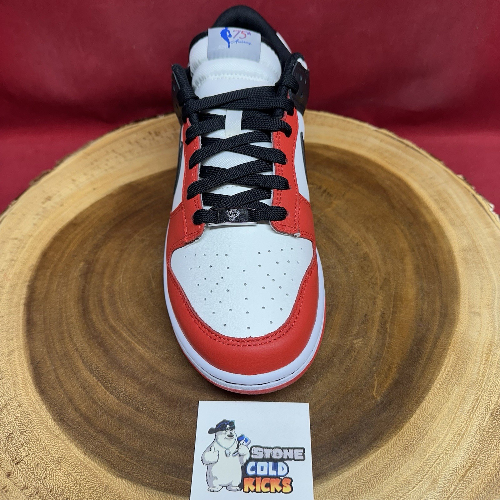 Nike Dunk Low 75th Anniversary Bulls Chicago DD3363-100 Size 10 Right Shoe Only