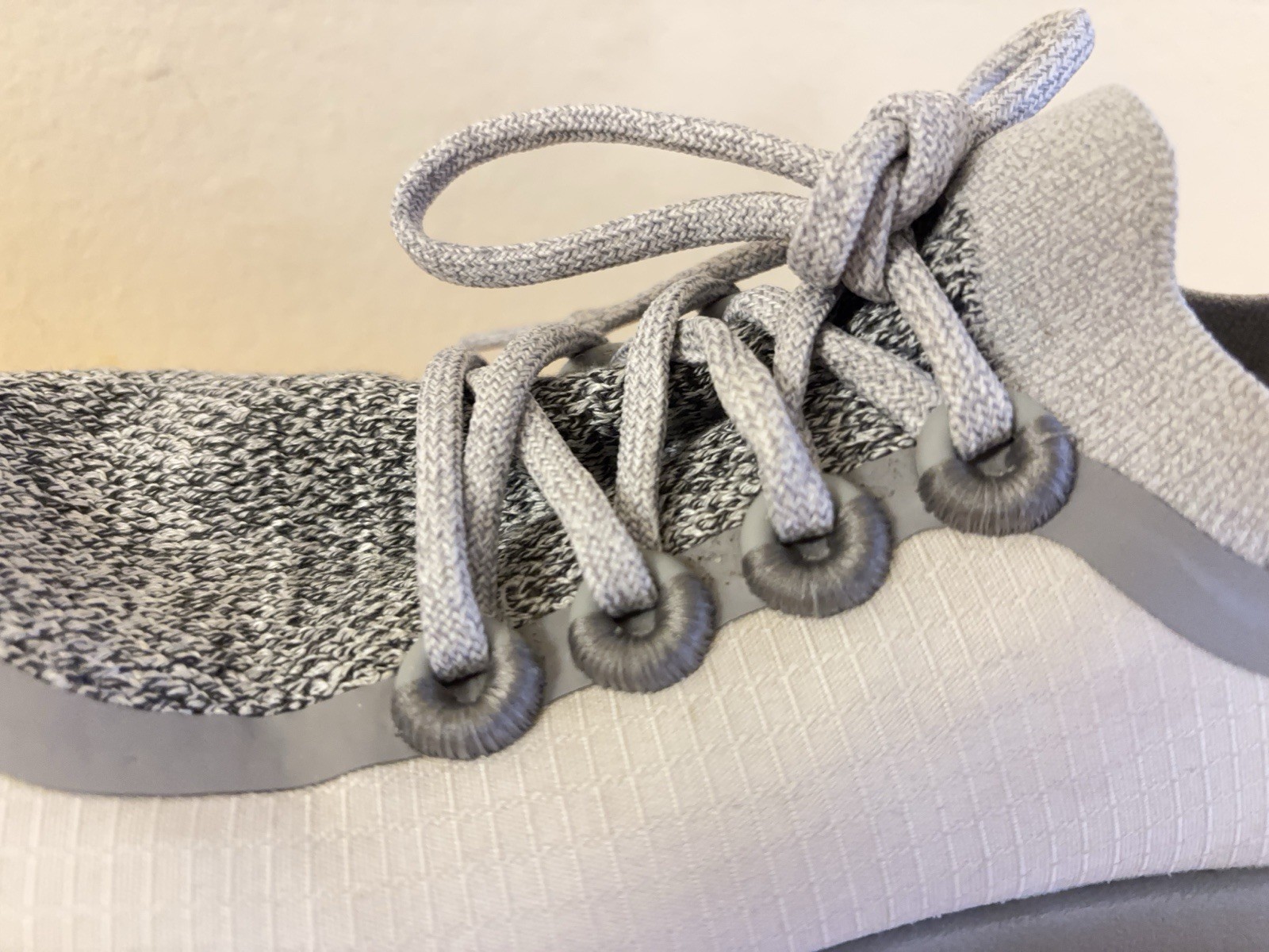 Allbirds Women’s Gray Heathered Lace-Up Low Top Athletic Sneakers Rubber Sole
