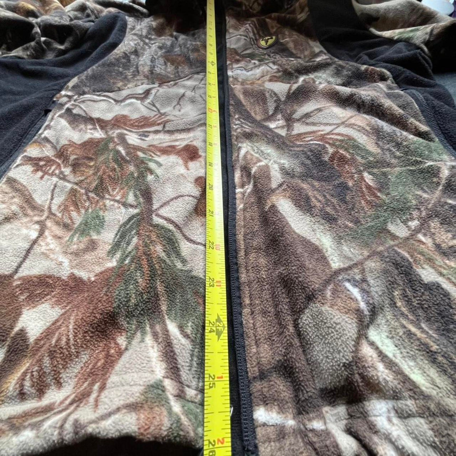 Realtree Hunter’s Fleece woodland – L – zipper catch needs quick repair (pic 4)