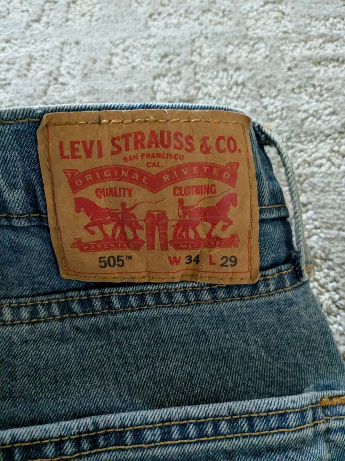 Levi’s Strauss Men’s Classic 505 Series Blue Denim Straight Leg Jeans Size 34/29